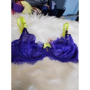 Victoria's Secret unlined demi bra- 34C